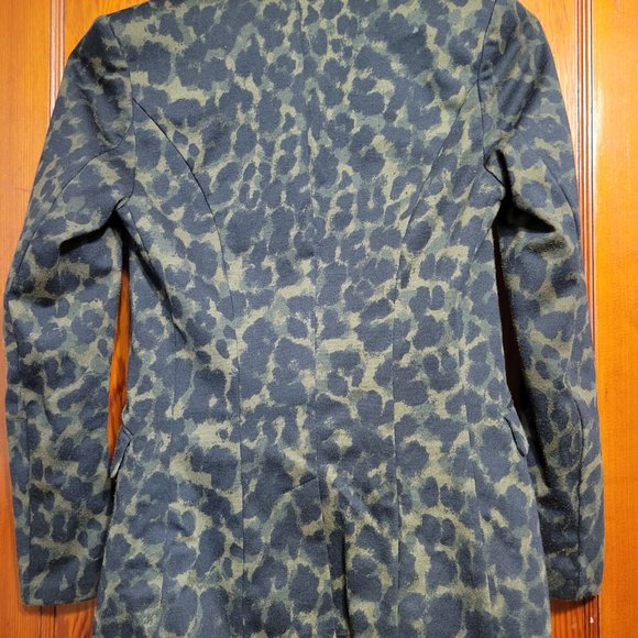 H&M Leopard Print Blazer - Picture 2 of 4